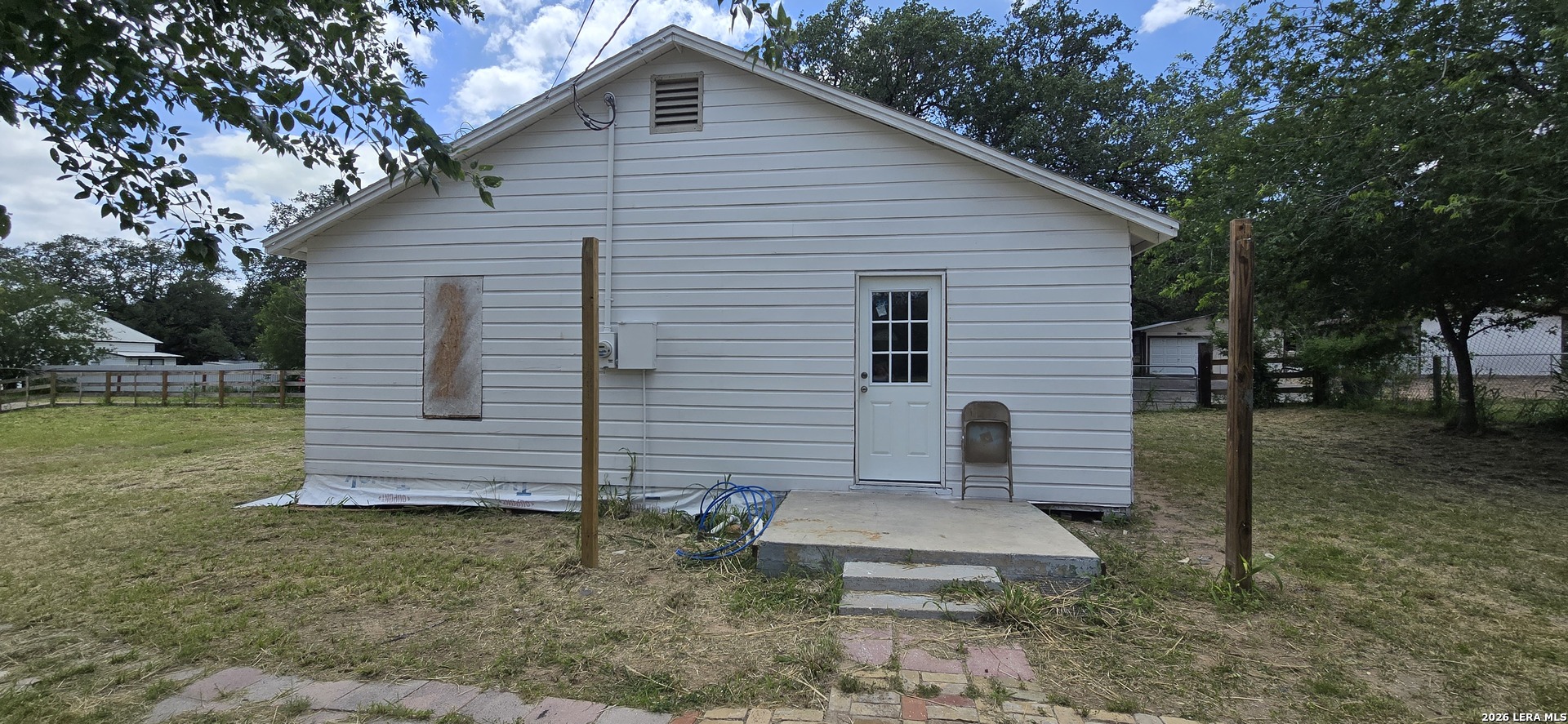 706 Devine Drive Devine TX 78016