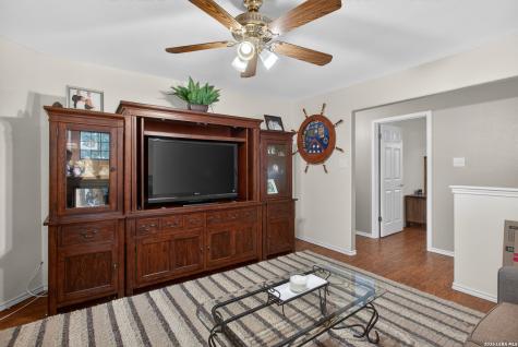 419 Sunrise San Antonio TX 78260