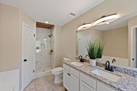 9807 Sugarloaf Drive San Antonio TX 78245