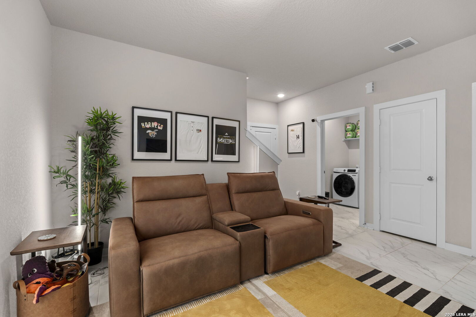 4418 Tiger Run San Antonio TX 78217
