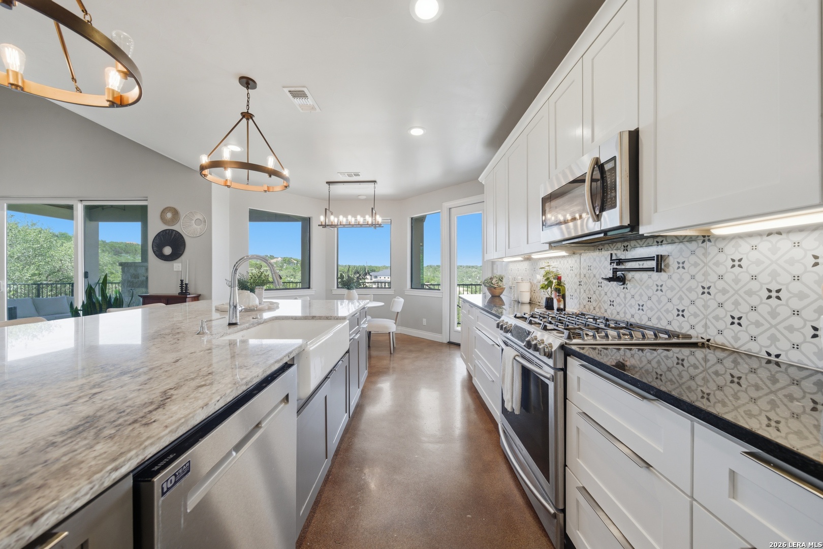 10042 Rafter S Trail Helotes TX 78023