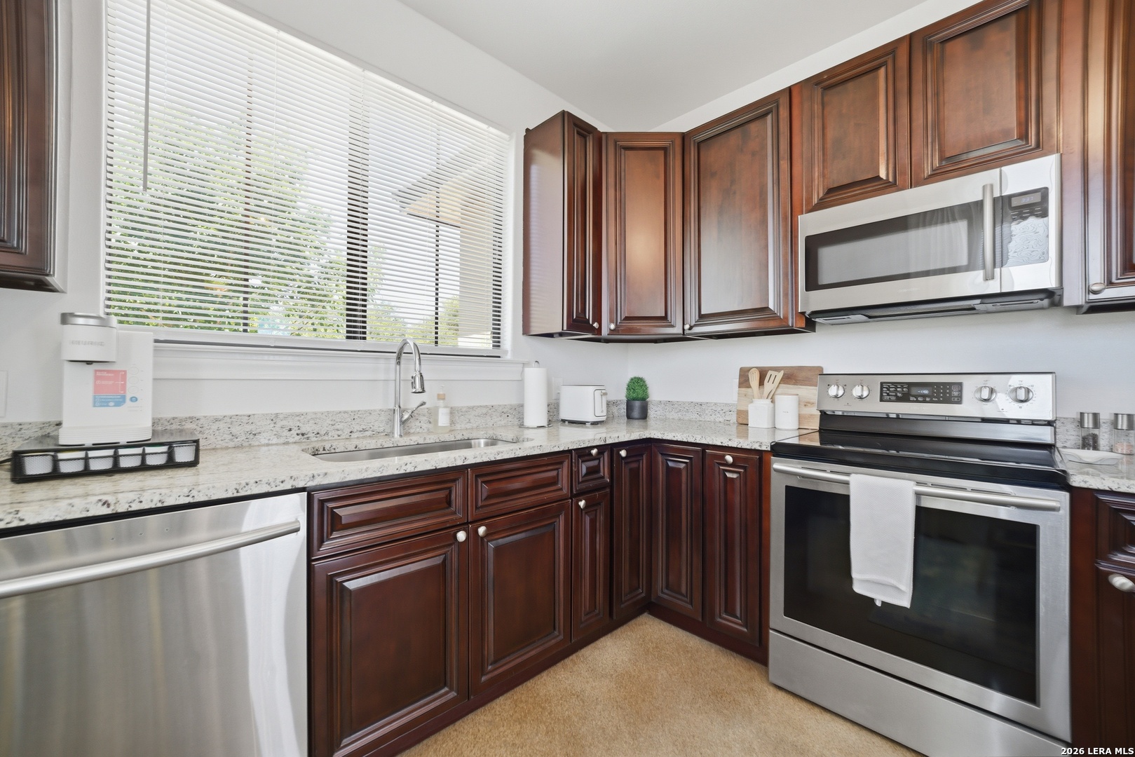 10042 Rafter S Trail Helotes TX 78023