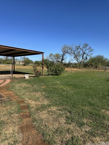 340 Mourning Dove Floresville TX 78114