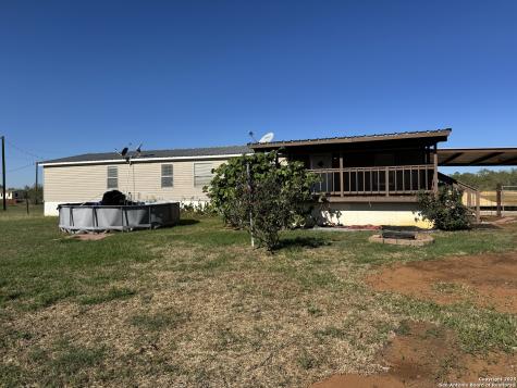 340 Mourning Dove Floresville TX 78114