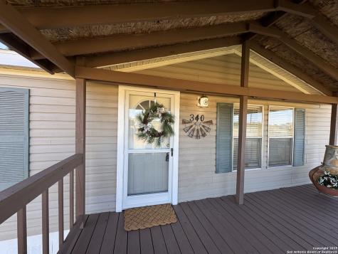 340 Mourning Dove Floresville TX 78114