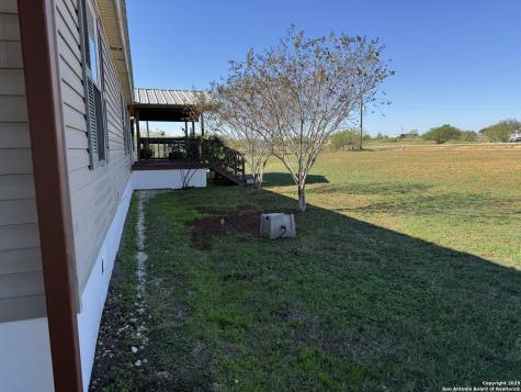 340 Mourning Dove Floresville TX 78114