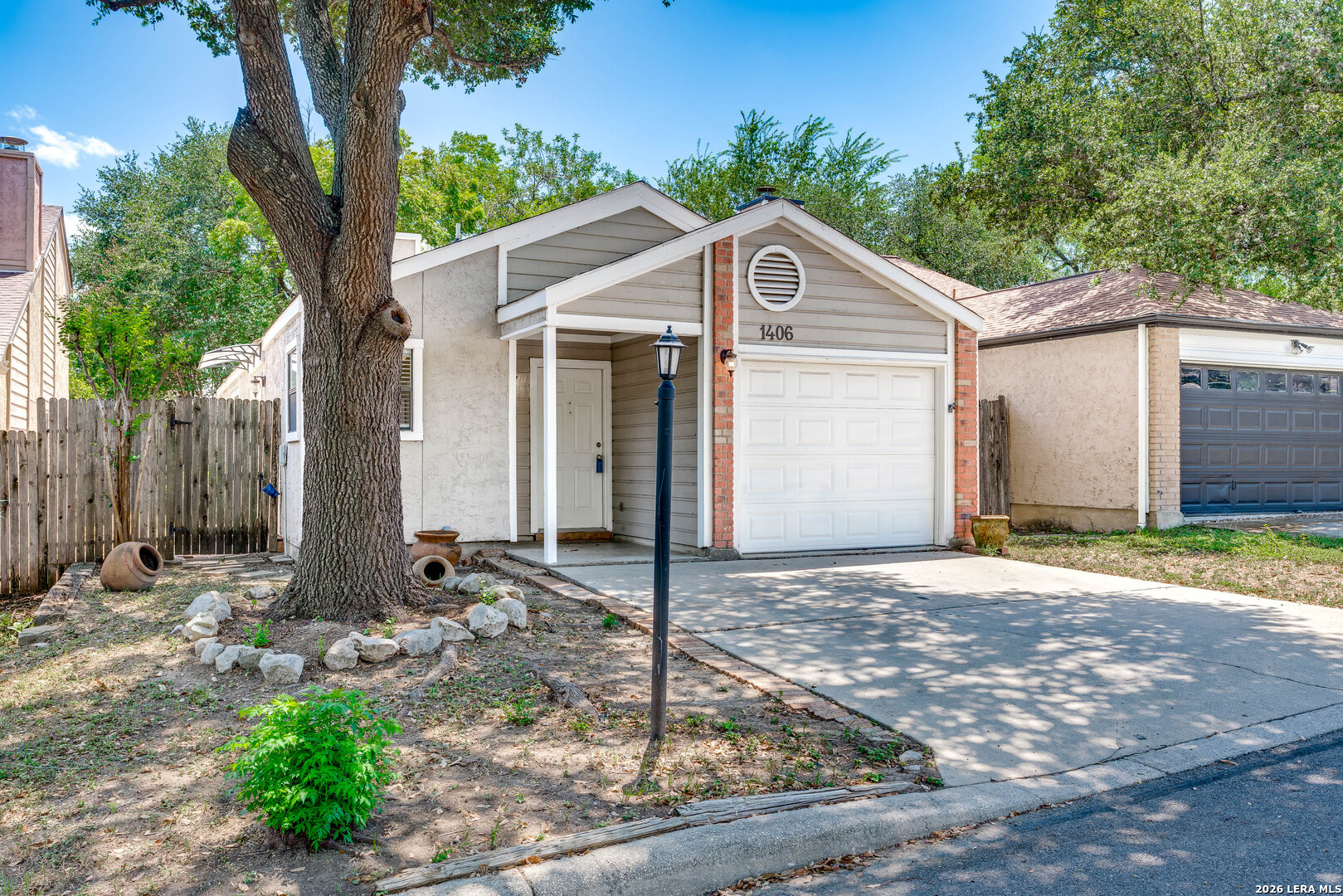 1406 Brook Run San Antonio TX 78232