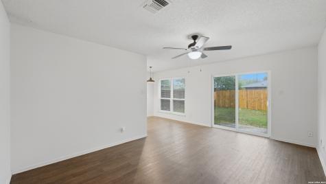 2221 Michigan New Braunfels TX 78130