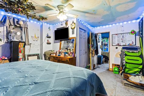 425 Old Pleasanton San Antonio TX 78264