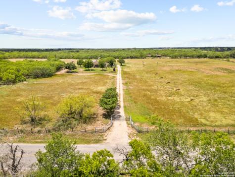 425 Old Pleasanton San Antonio TX 78264