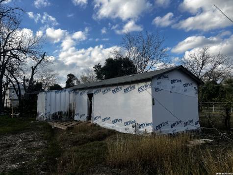 307 S San Bernardo San Antonio TX 78237