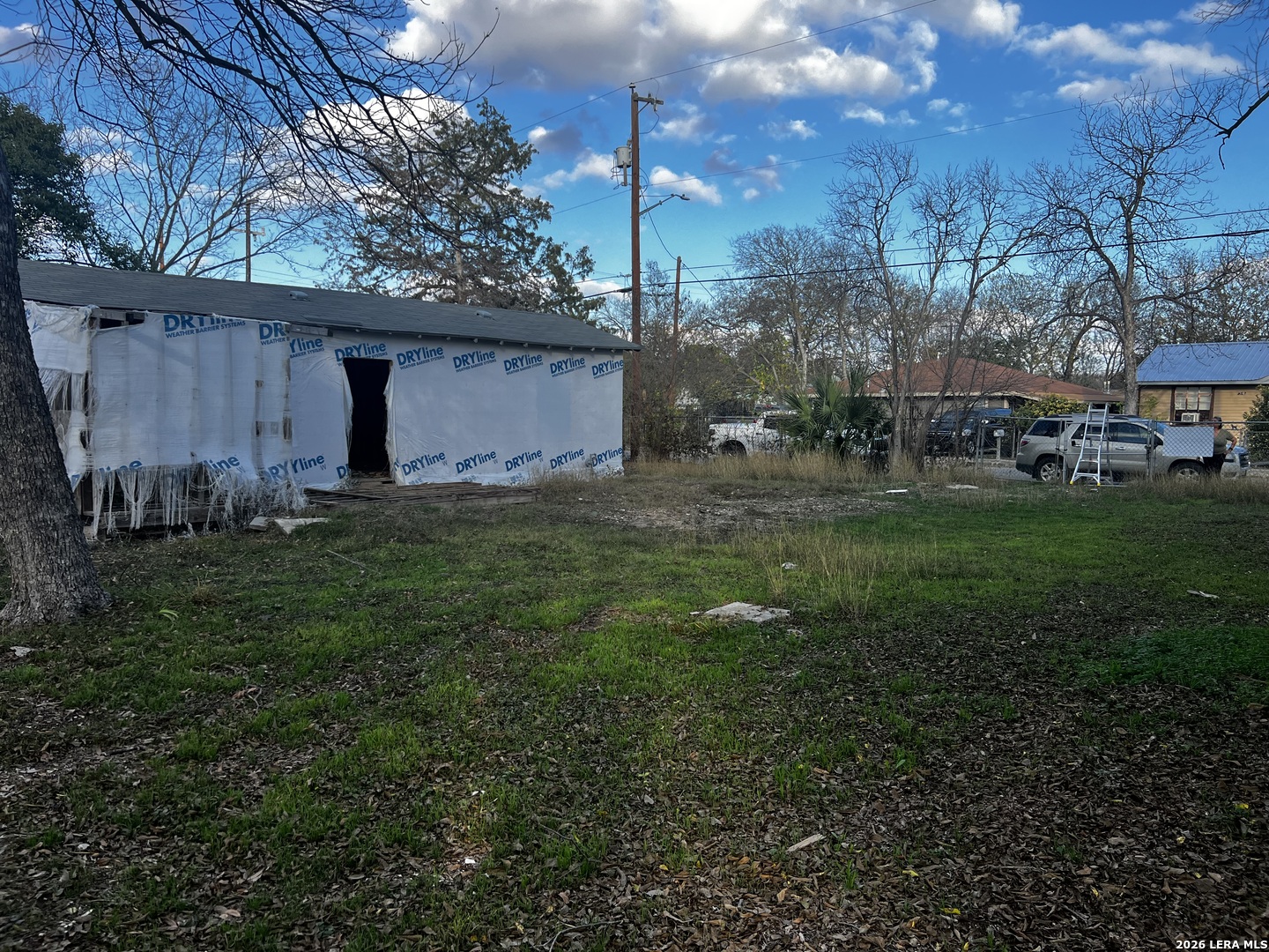 307 S San Bernardo San Antonio TX 78237