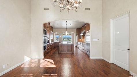 930 Lakeview Mcqueeney TX 78123