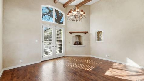 930 Lakeview Mcqueeney TX 78123