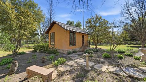 930 Lakeview Mcqueeney TX 78123