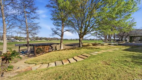 930 Lakeview Mcqueeney TX 78123