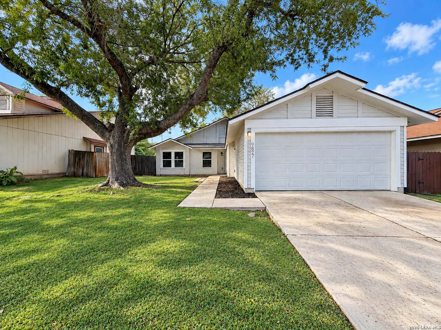 9827 Autumn Silver San Antonio TX 78254