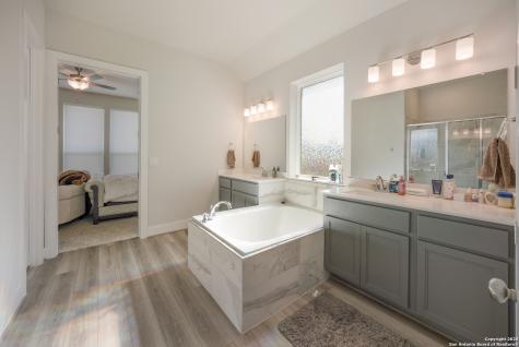 652 Vale Court New Braunfels TX 78132