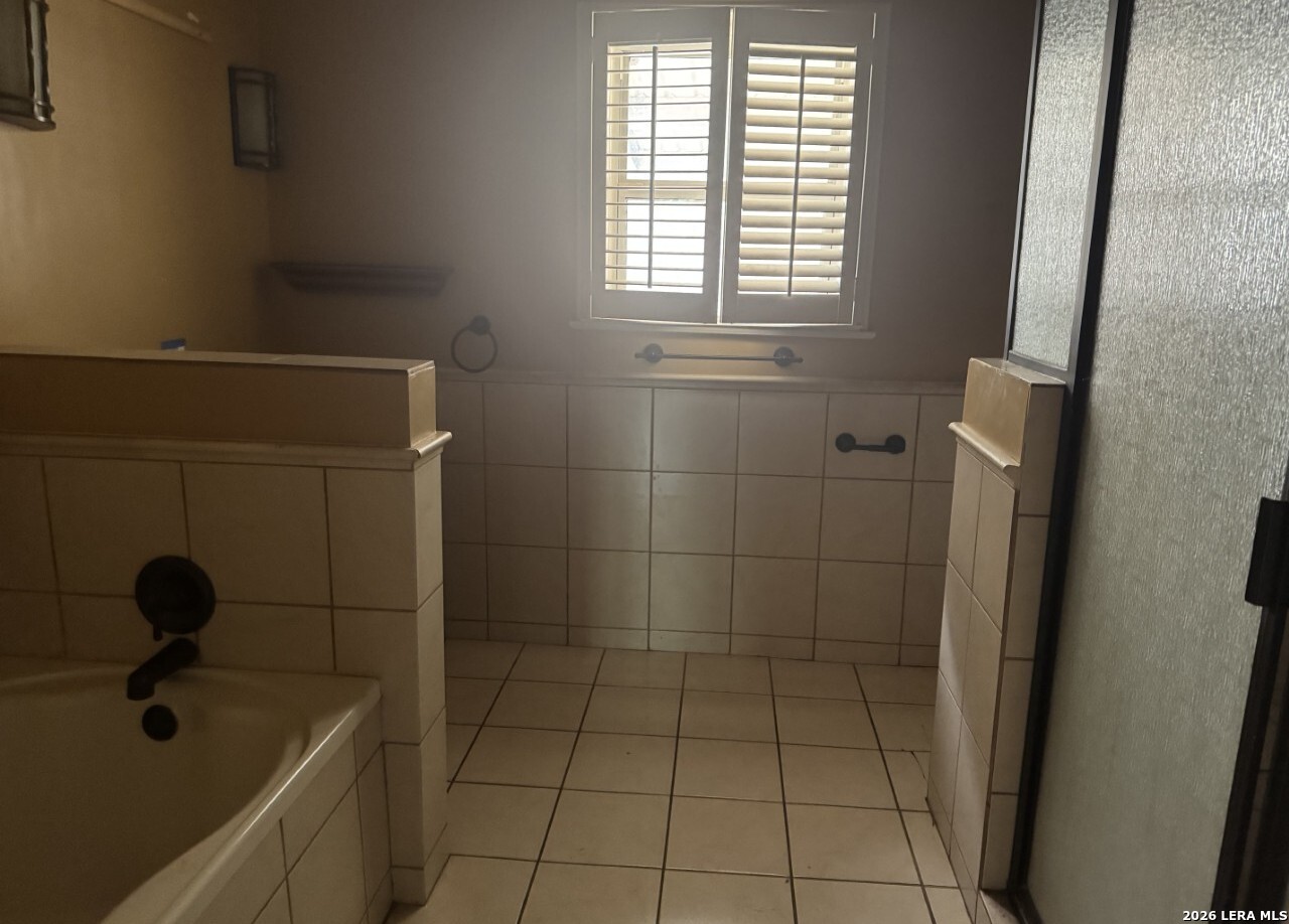 2204 Edison Drive San Antonio TX 78201