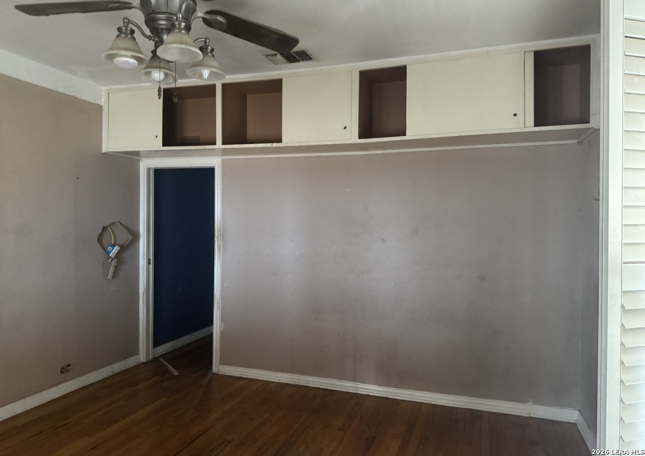 2204 Edison Drive San Antonio TX 78201