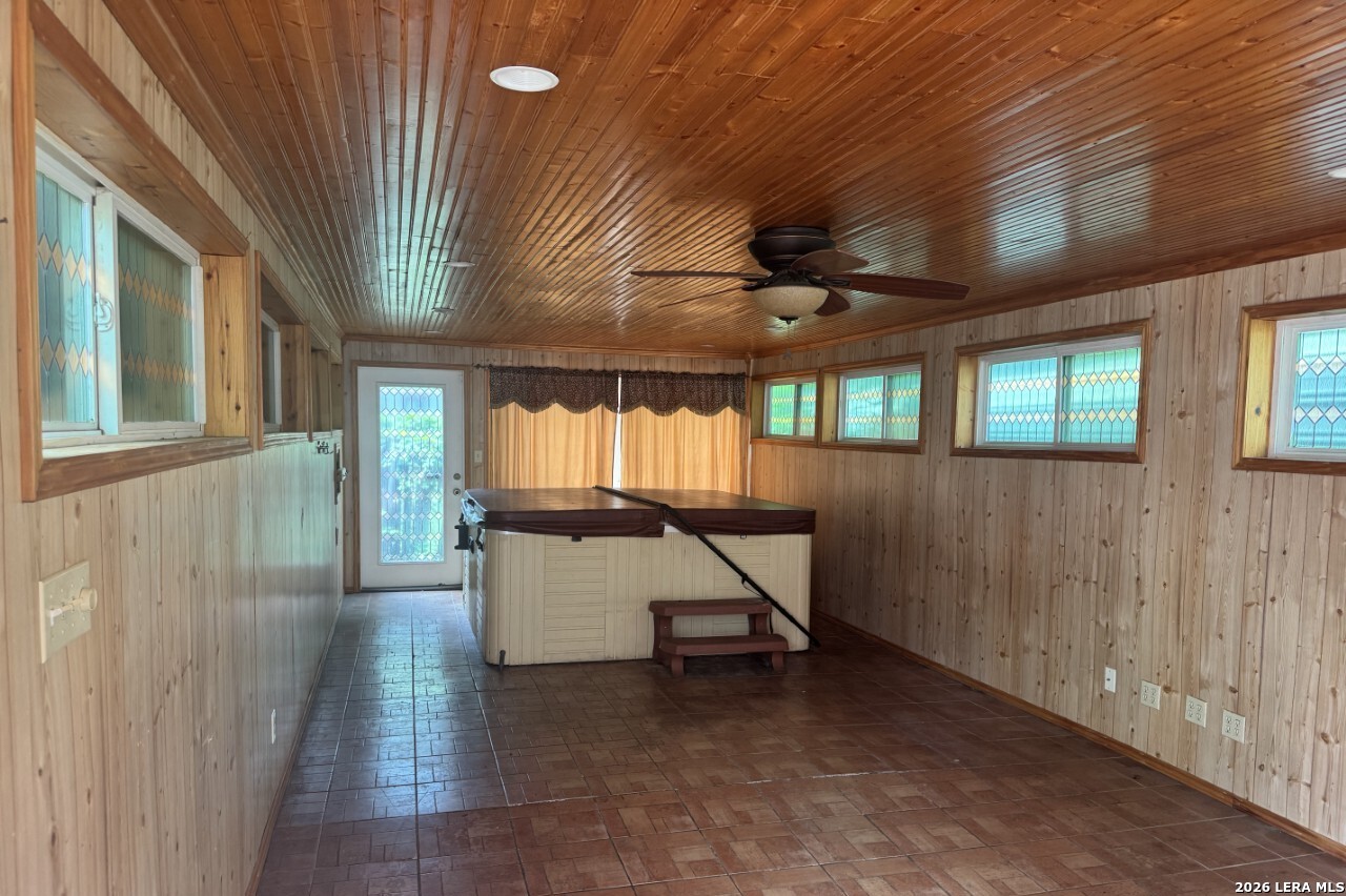 2204 Edison Drive San Antonio TX 78201