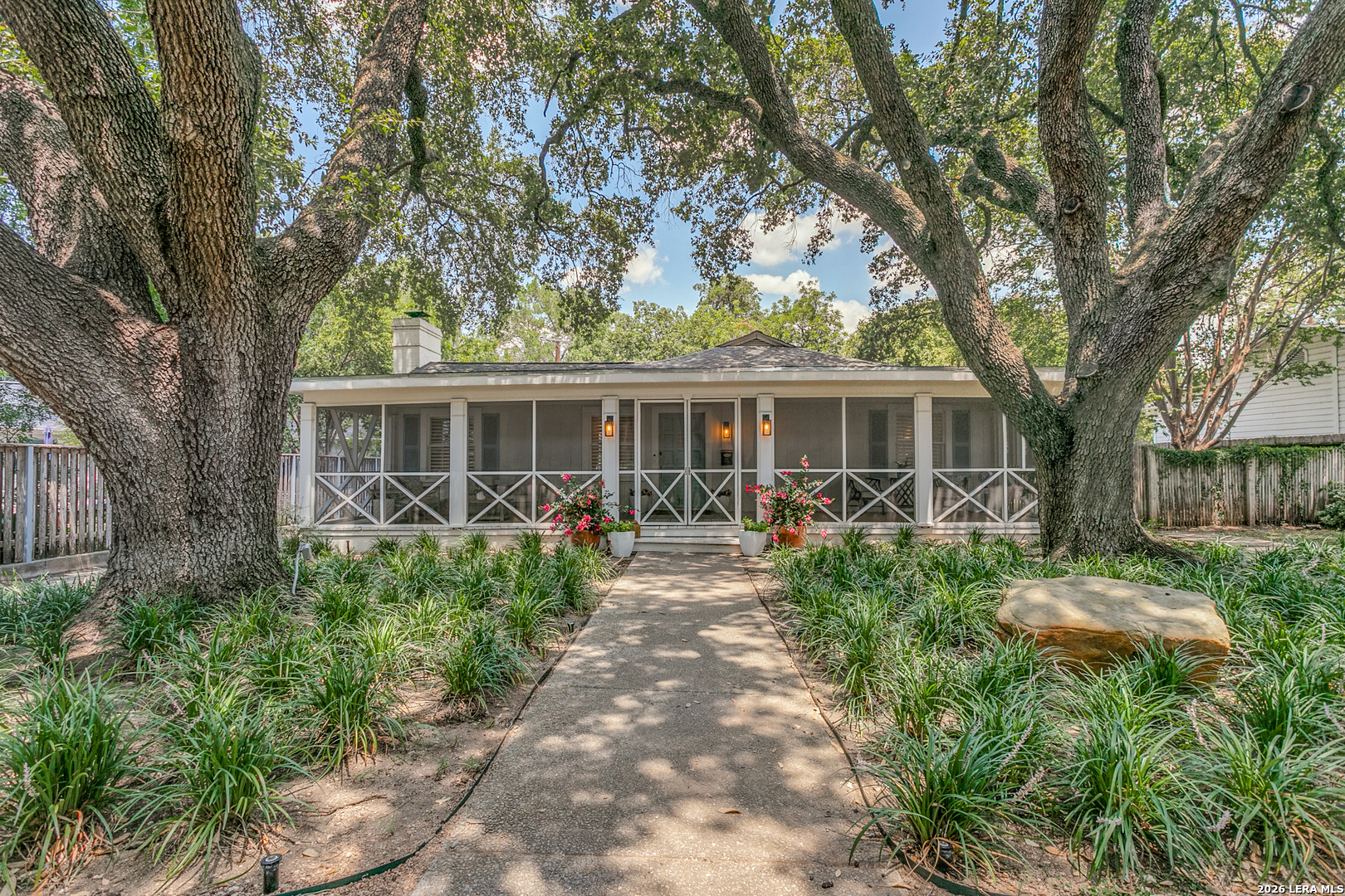 317 Arcadia Place Terrell Hills TX 78209