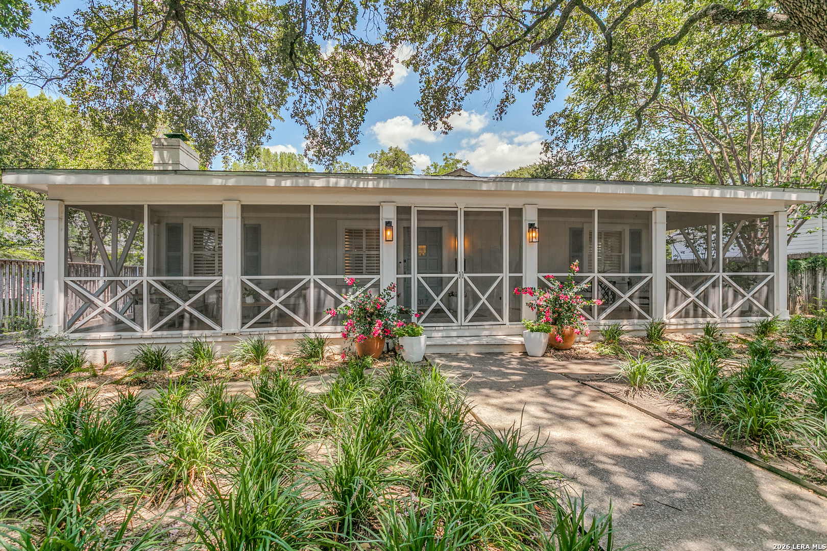 317 Arcadia Place Terrell Hills TX 78209