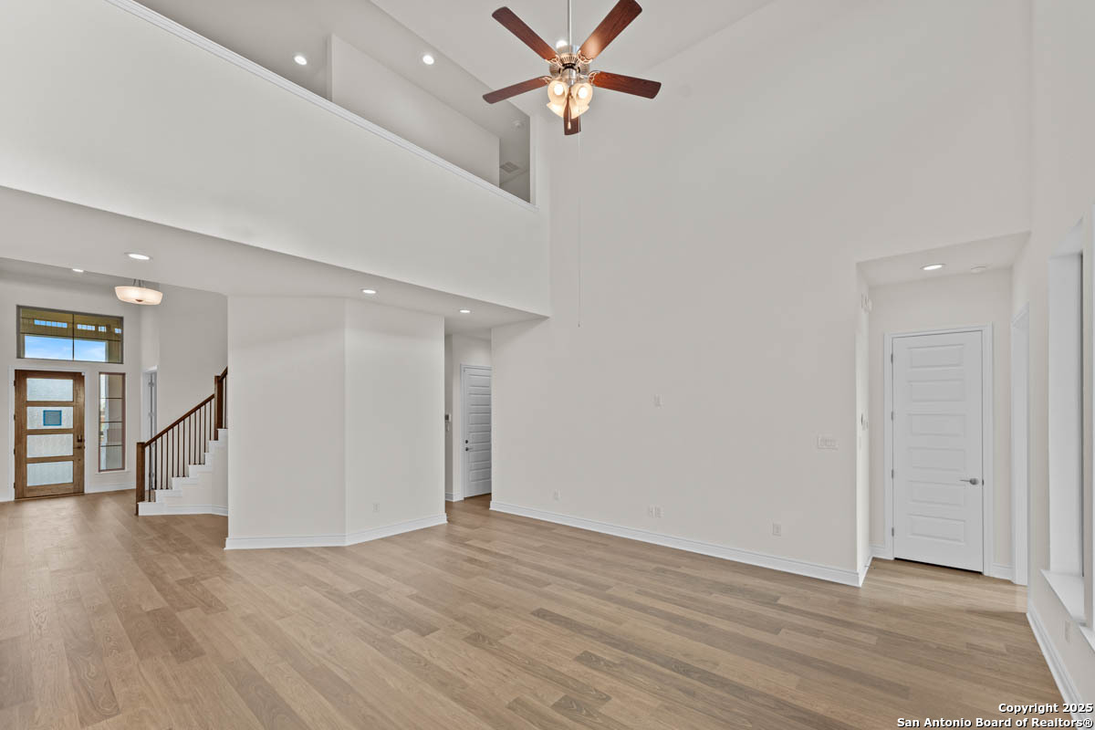 300 Flathead Lake New Braunfels TX 78130