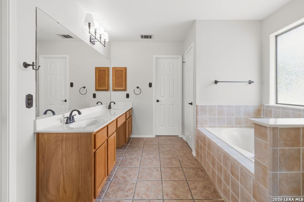 1907 Shoreham San Antonio TX 78260