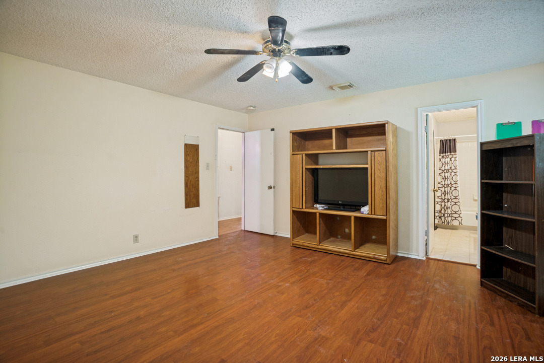 9938 Kelton Drive San Antonio TX 78250