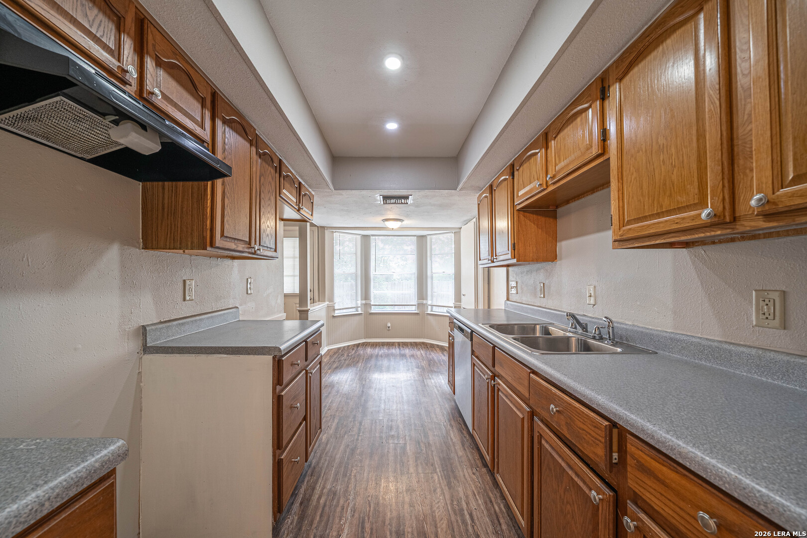 8111 Rain Forest San Antonio TX 78239