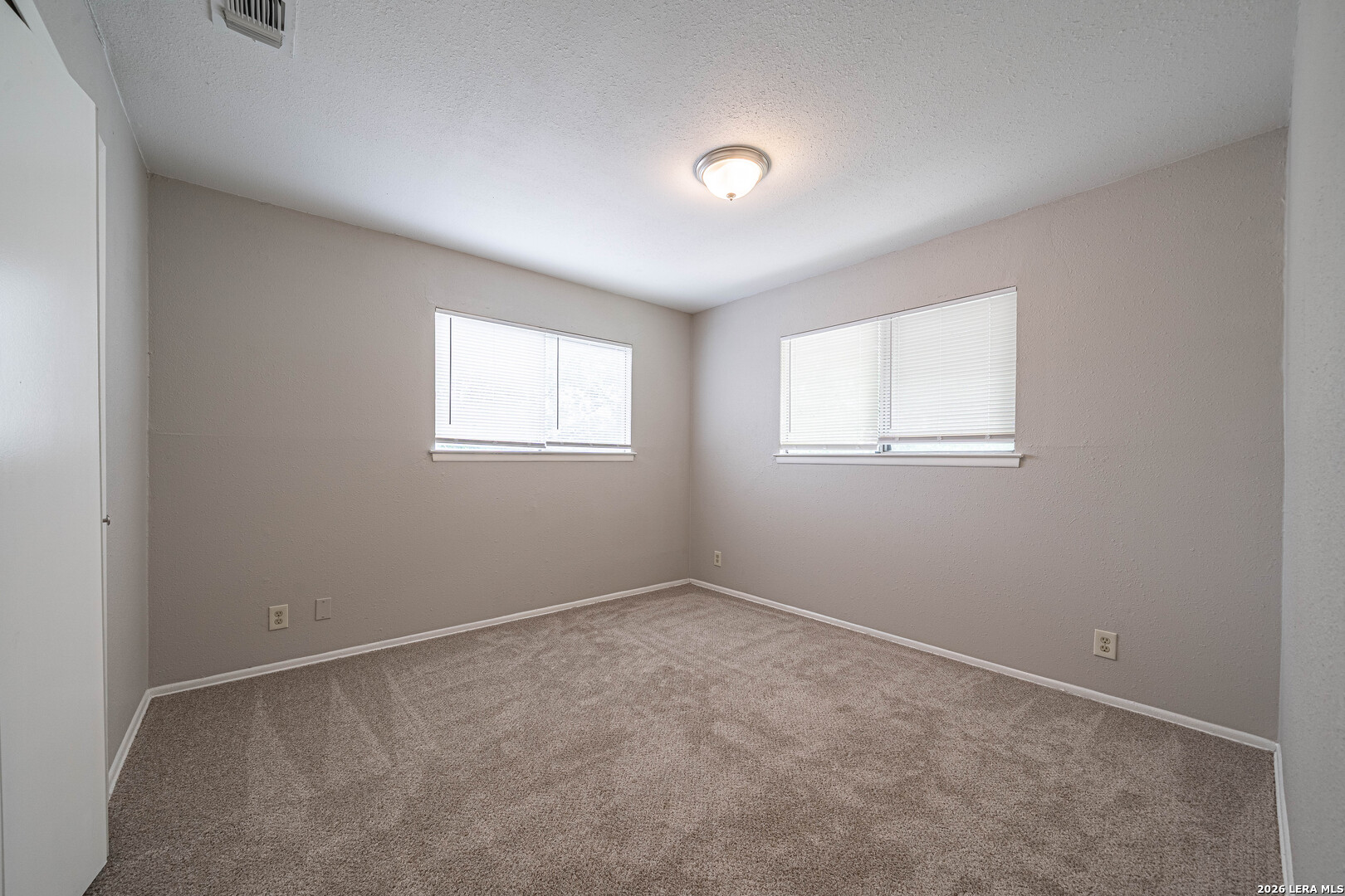 8111 Rain Forest San Antonio TX 78239
