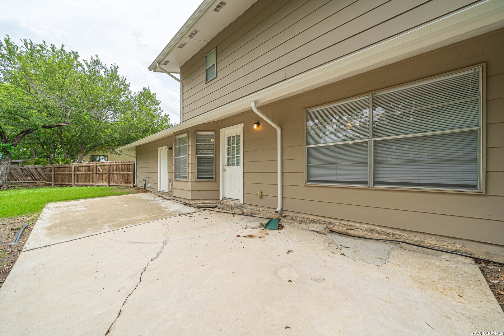 8111 Rain Forest San Antonio TX 78239