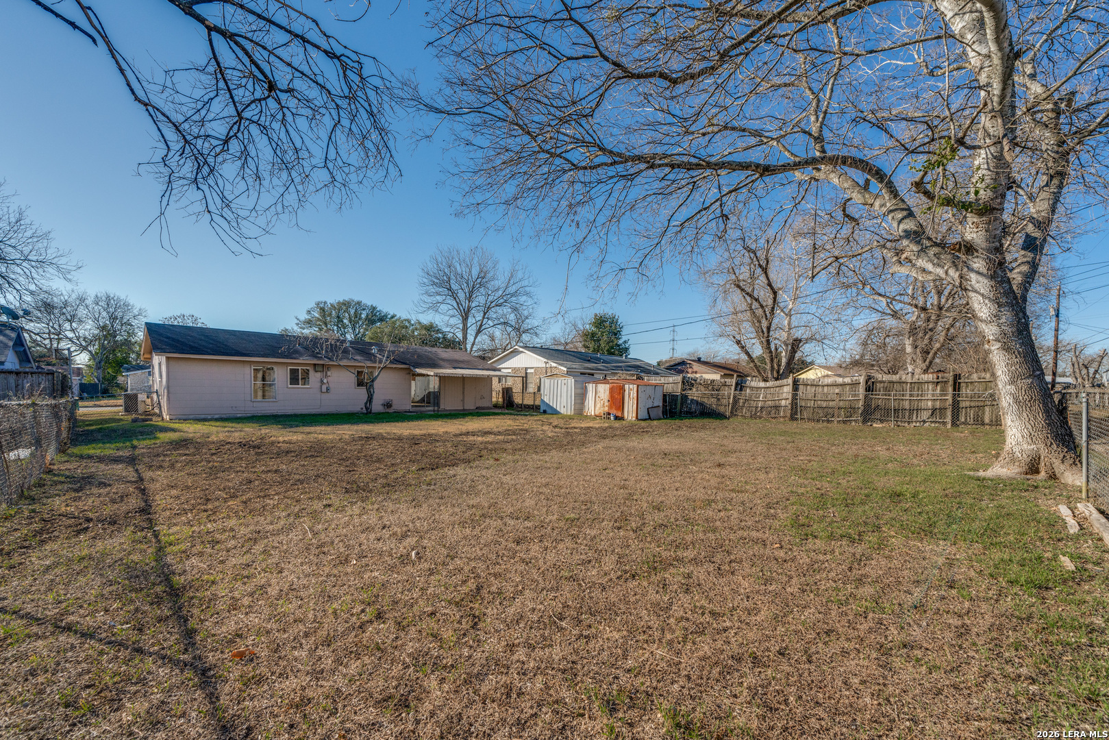 827 Horseshoe Universal City TX 78148