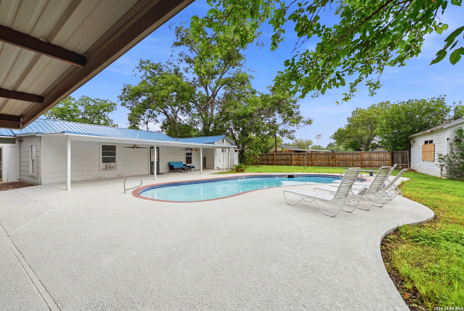 2401 Avenue J Hondo TX 78861