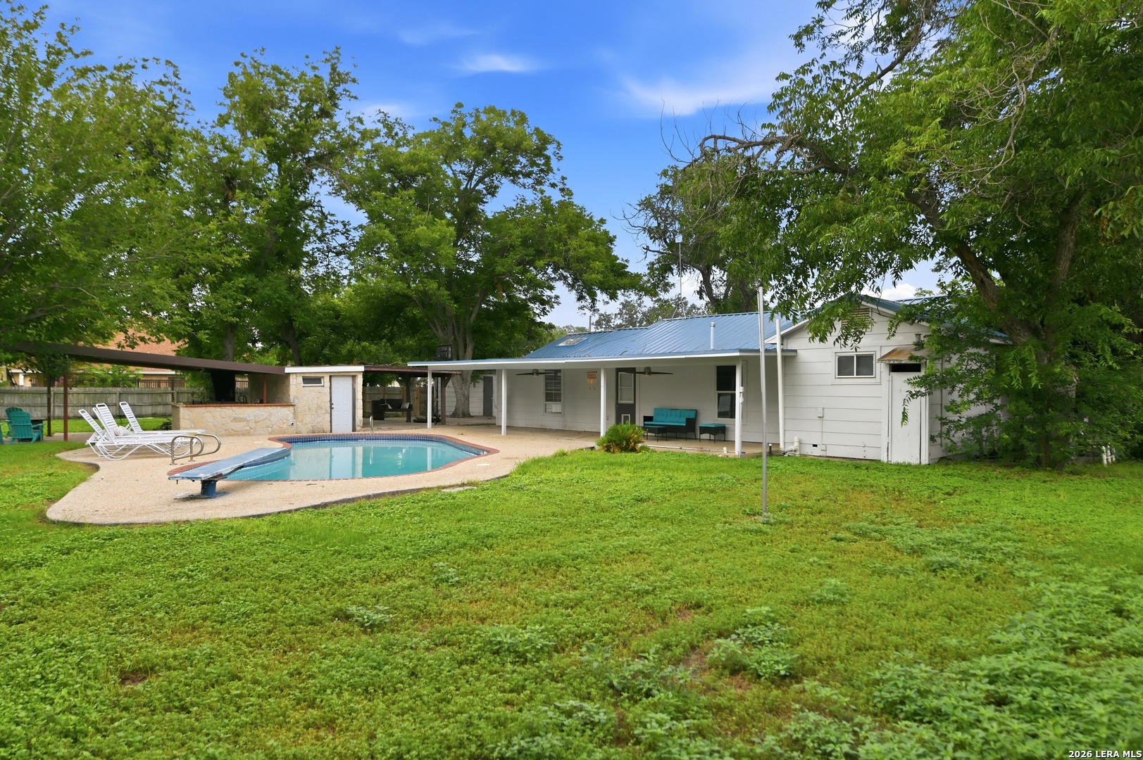 2401 Avenue J Hondo TX 78861