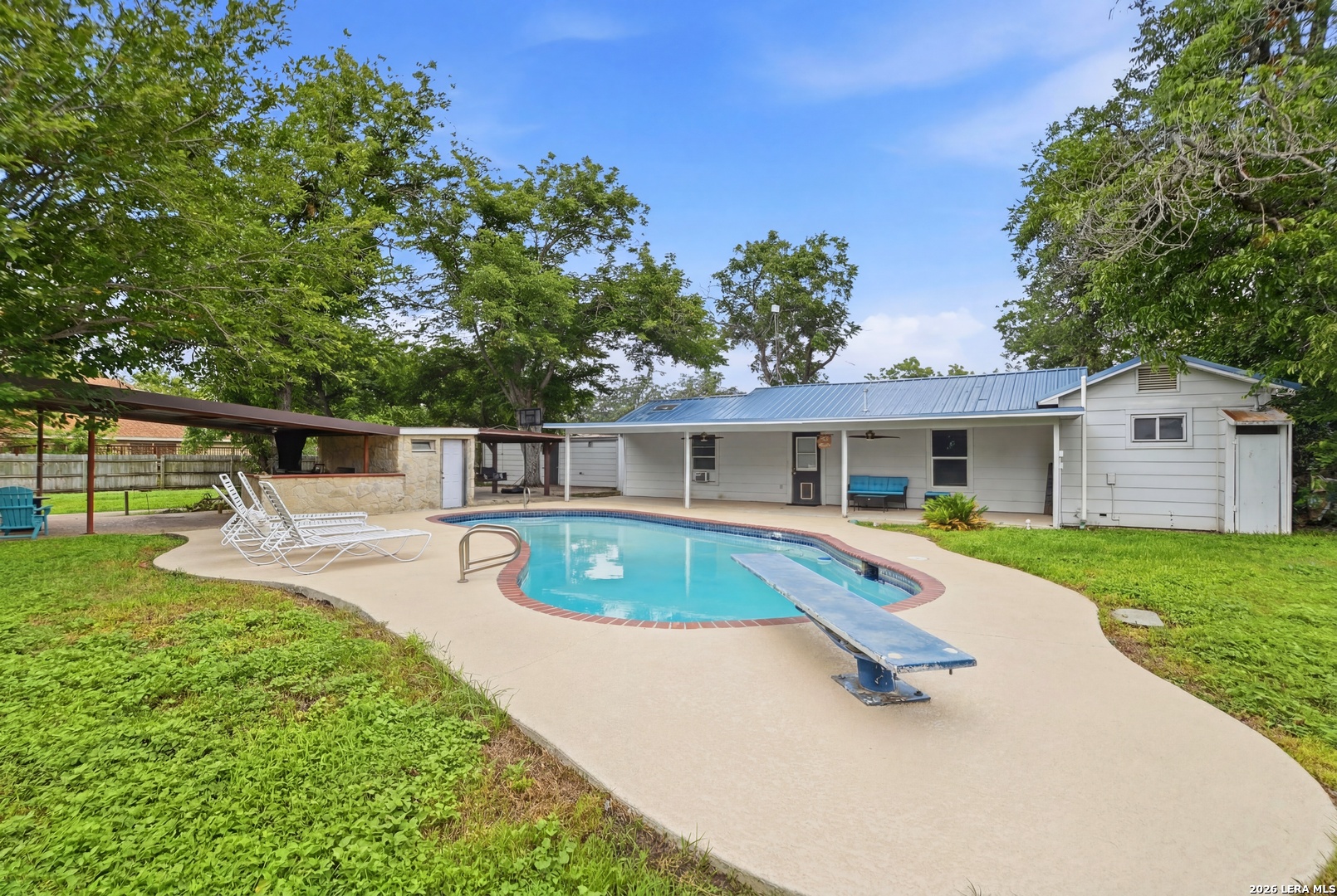2401 Avenue J Hondo TX 78861