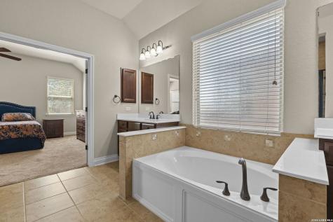 1082 Cedar Glen Drive New Braunfels TX 78132