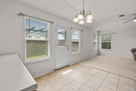 14219 Rosy Finch San Antonio TX 78233