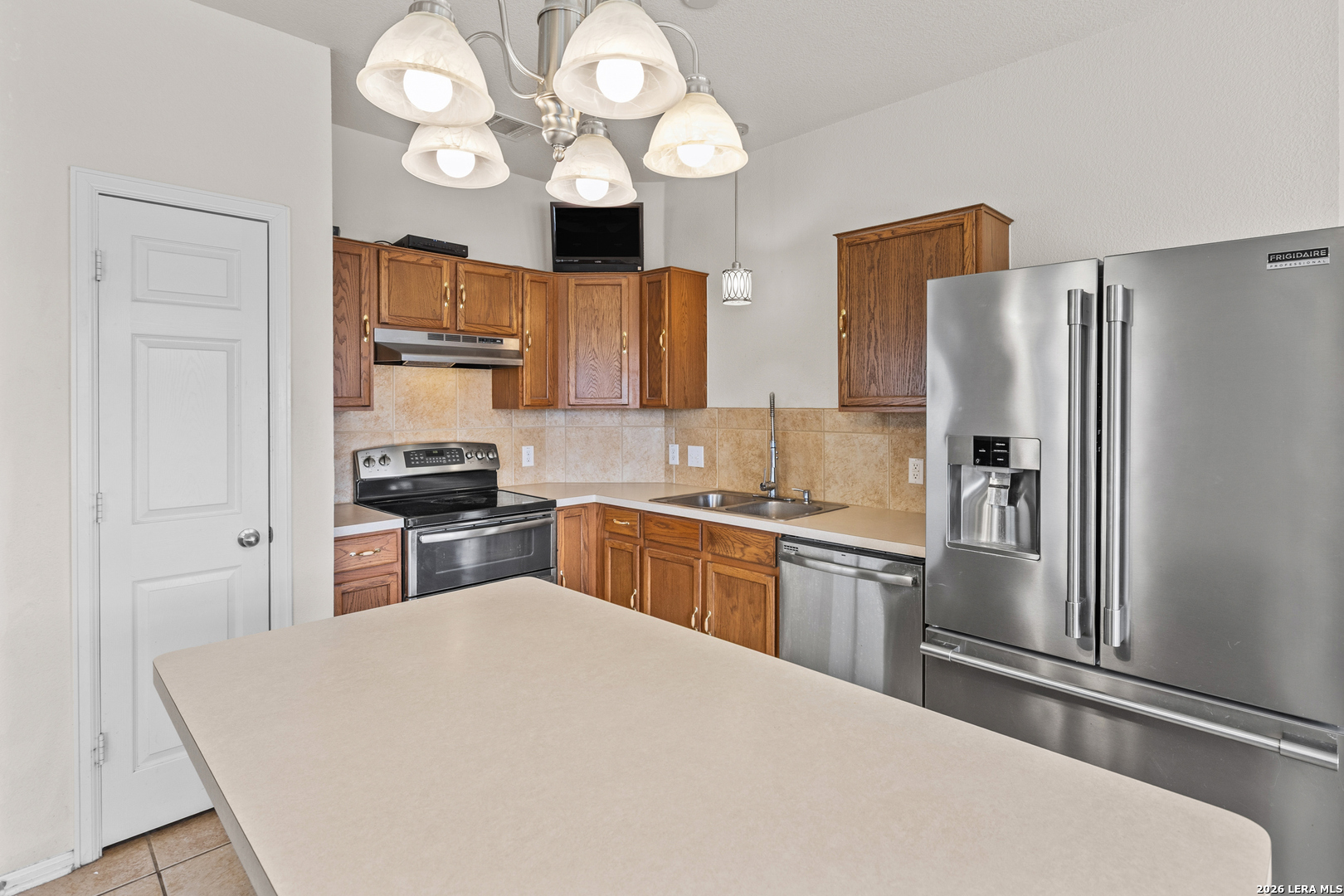 14219 Rosy Finch San Antonio TX 78233