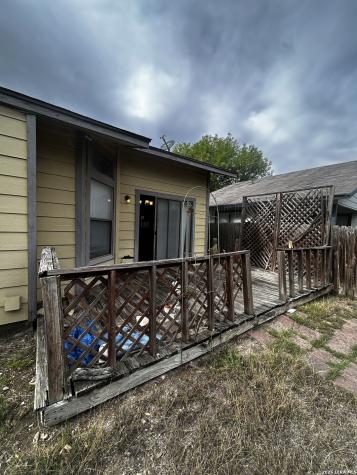 13026 Feather Ridge San Antonio TX 78233