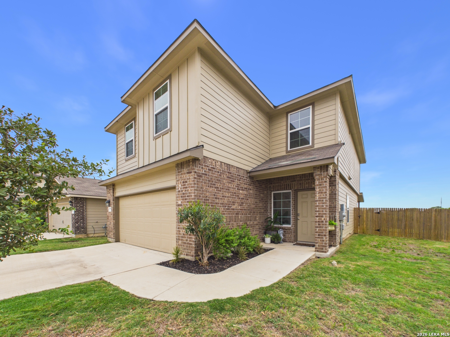 177 Legendary Trail Floresville TX 78114