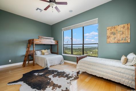 800 High Oaks Canyon Lake TX 78133
