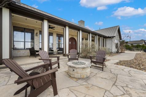 800 High Oaks Canyon Lake TX 78133