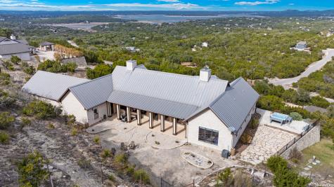 800 High Oaks Canyon Lake TX 78133