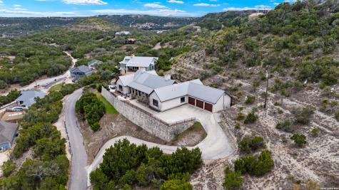 800 High Oaks Canyon Lake TX 78133