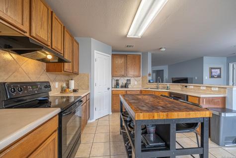 129 Rattlesnake Way Cibolo TX 78108