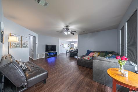129 Rattlesnake Way Cibolo TX 78108