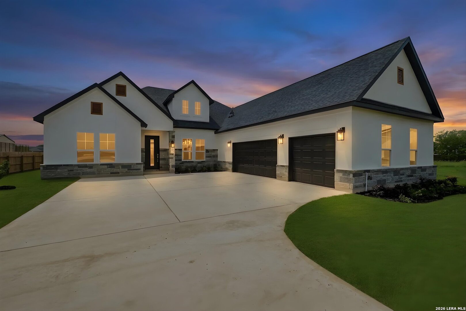 305 Venado Oaks Castroville TX 78009