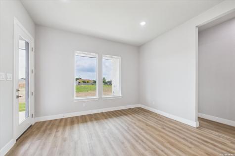 305 Venado Oaks Castroville TX 78009